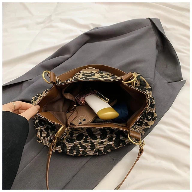 Sac fourre-tout léopard avec imprimé sauvage
