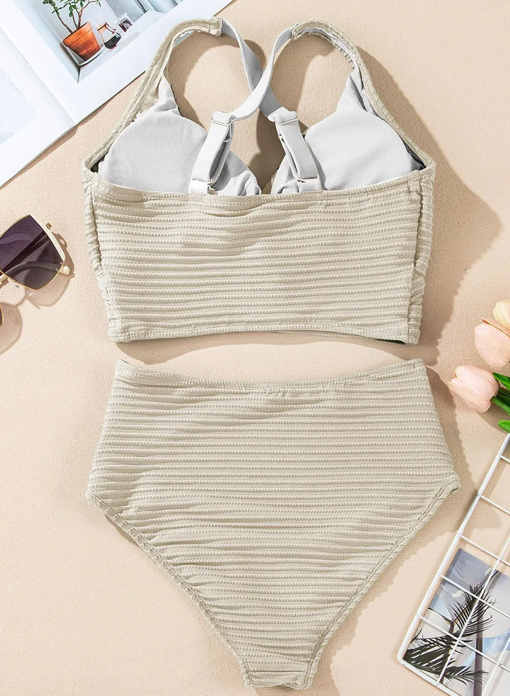 Bikini en forme de vague