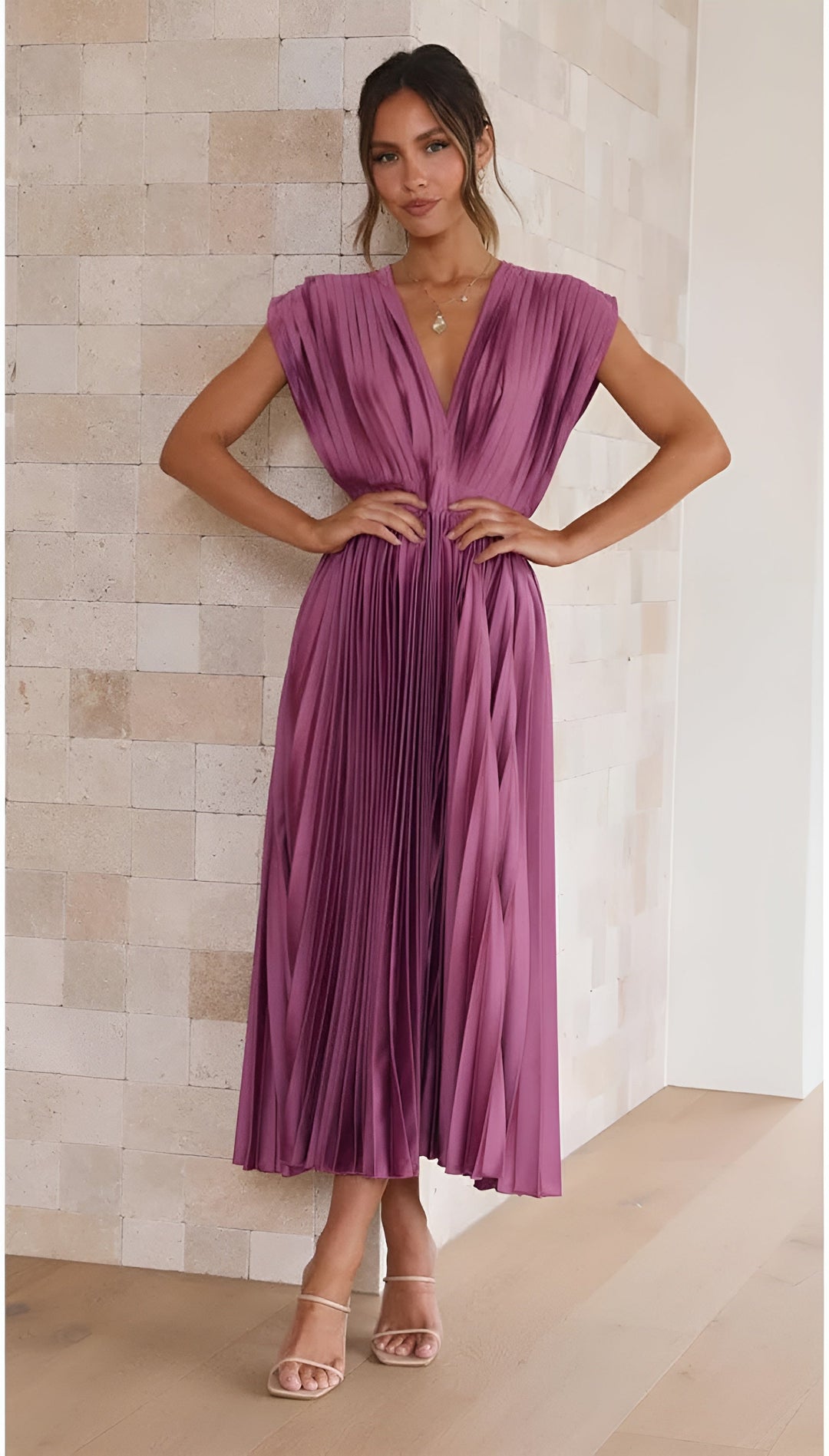 Noélie | Robe sans manches avec plis et fermeture éclair