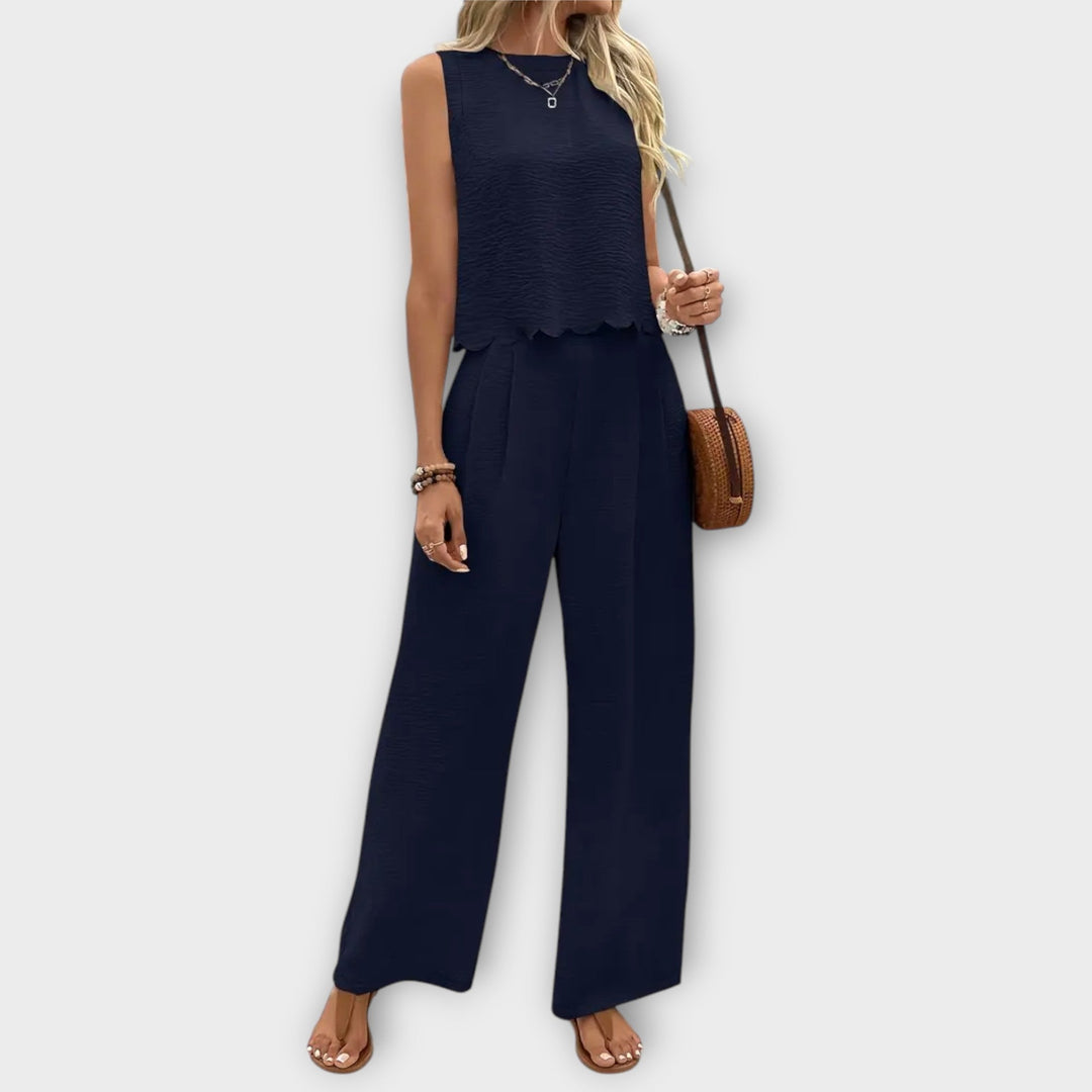 Cécile | Gilet avec pétales et pantalon
