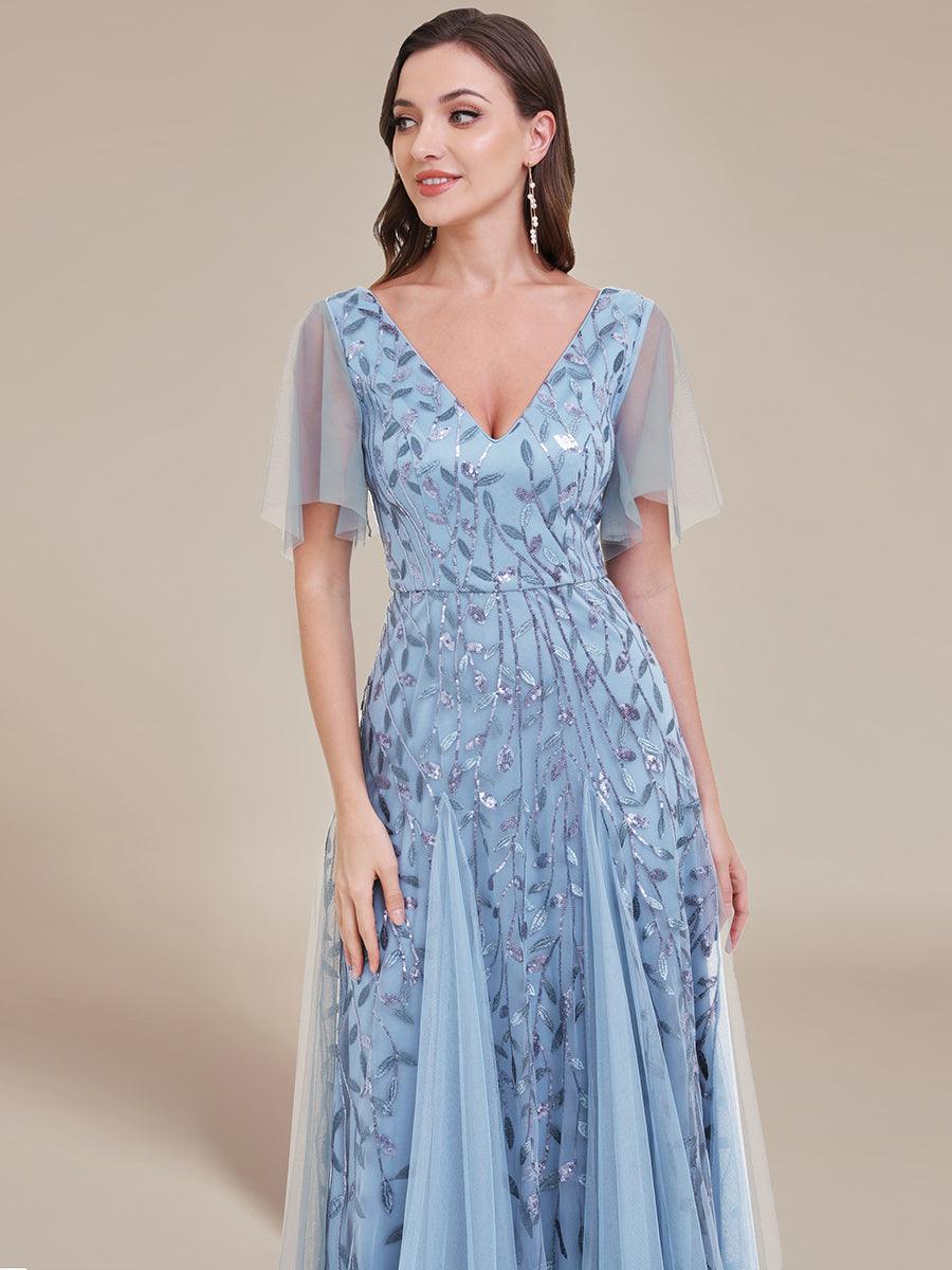 Prudence | Robe de Soirée Longue Romantique Étincelante avec Décolleté en V et Bretelles