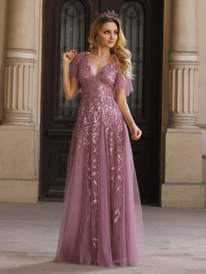 Prudence | Robe de Soirée Longue Romantique Étincelante avec Décolleté en V et Bretelles