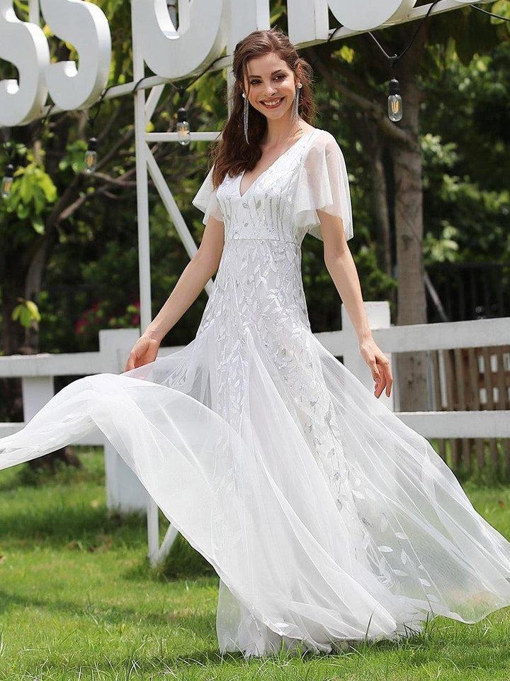 Prudence | Robe de Soirée Longue Romantique Étincelante avec Décolleté en V et Bretelles