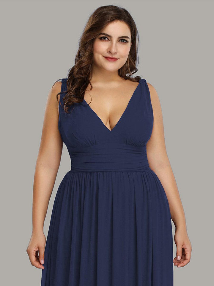 Sandrine | Robe de soirée plissée sans manches avec décolleté en V