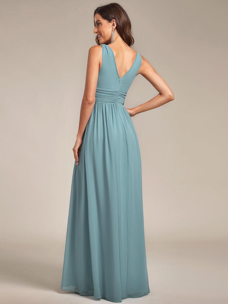 Sandrine | Robe de soirée plissée sans manches avec décolleté en V