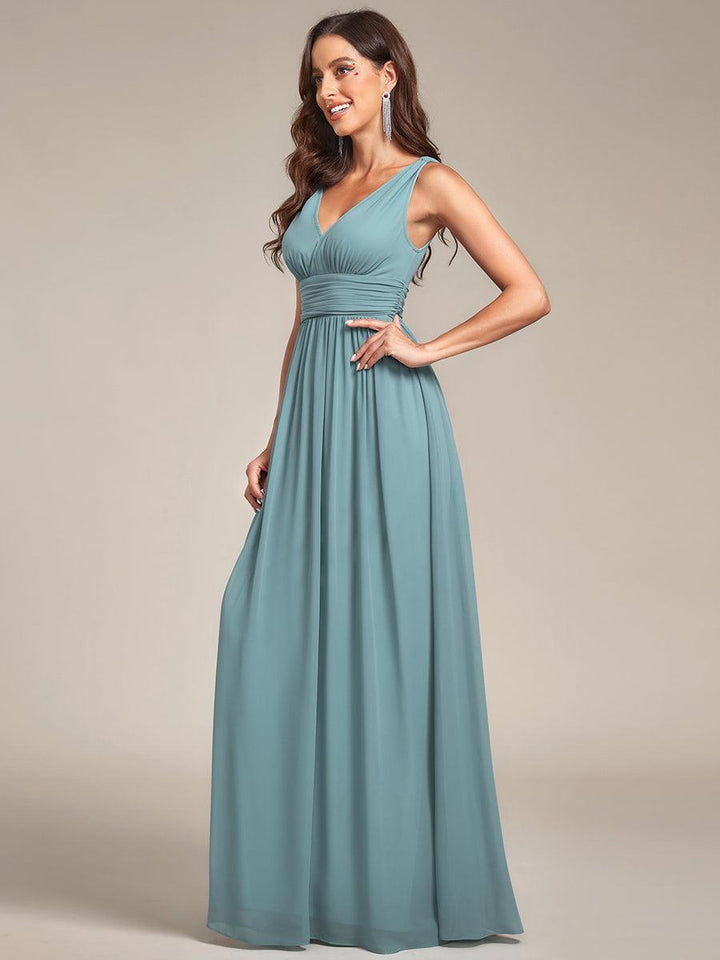 Sandrine | Robe de soirée plissée sans manches avec décolleté en V