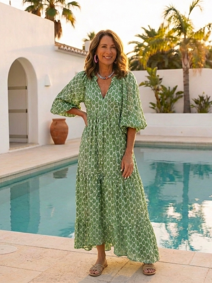 Oceane | Robe midi avec motif, manches trois-quarts et décolleté en V