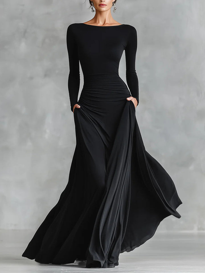 Douce | Robe Noire Longue avec Encolure Bateau et Drapé Élégant