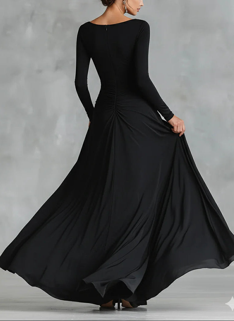 Douce | Robe Noire Longue avec Encolure Bateau et Drapé Élégant