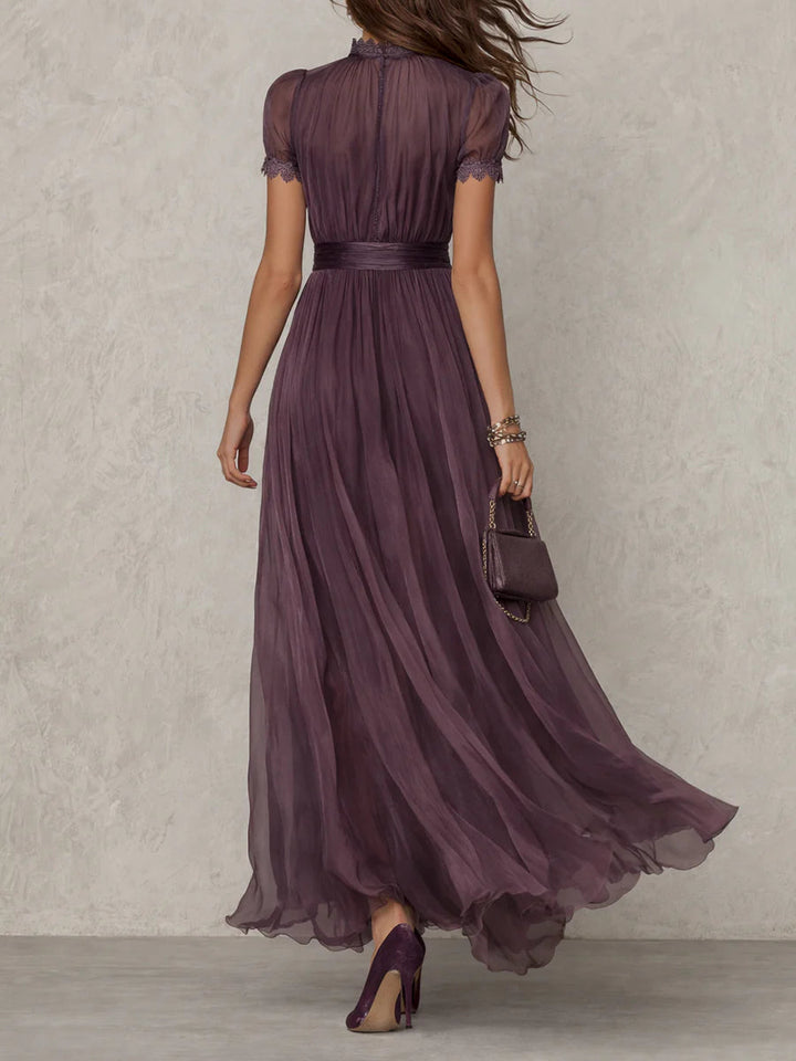 Mireille | Robe Longue Élégante Violet avec Décolleté en Goutte d'Eau et Dentelle