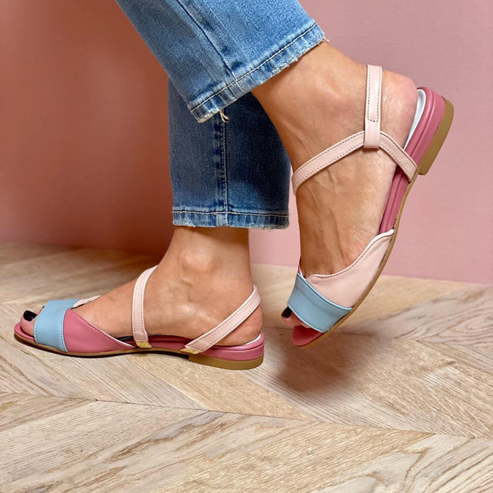 Solene | Sandales Roses Asymétriques en Style Color-Block