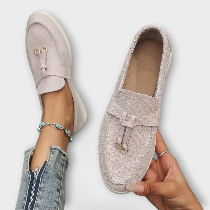 Mocassins Beige pour Femmes avec Lacets Décoratifs