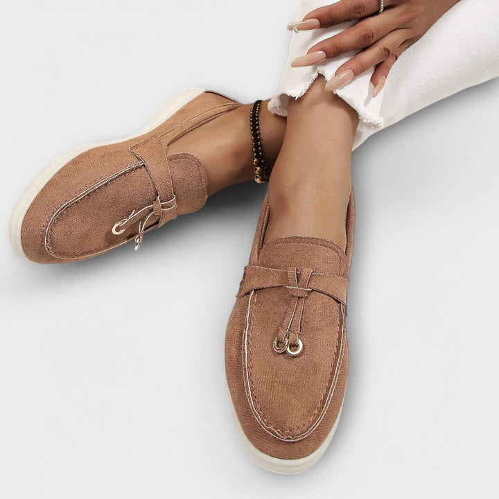 Mocassins Beige pour Femmes avec Lacets Décoratifs