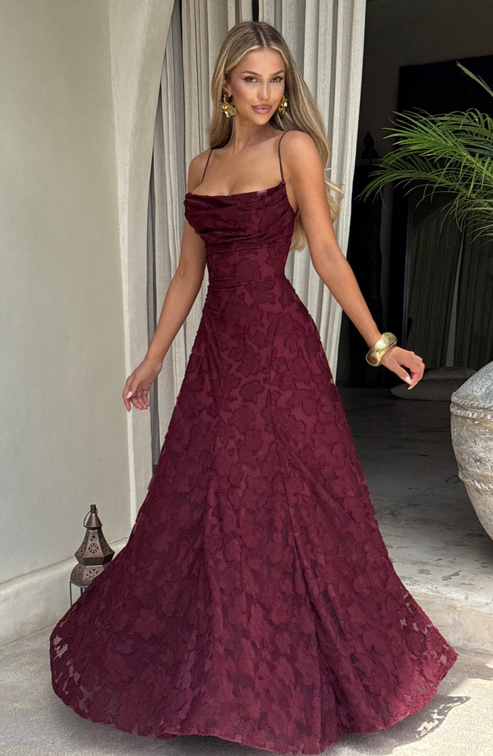 Simone | Robe maxi avec décolleté cascade