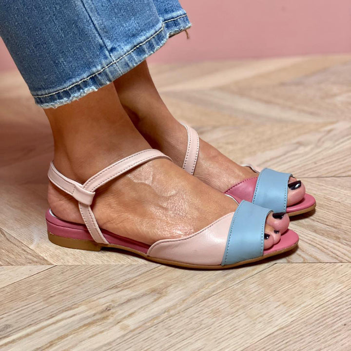 Solene | Sandales Roses Asymétriques en Style Color-Block