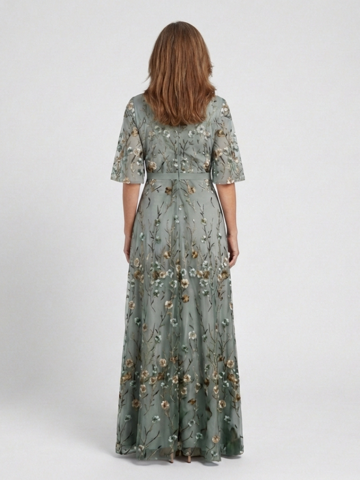 Céline | Robe maxi brodée avec décolleté en V