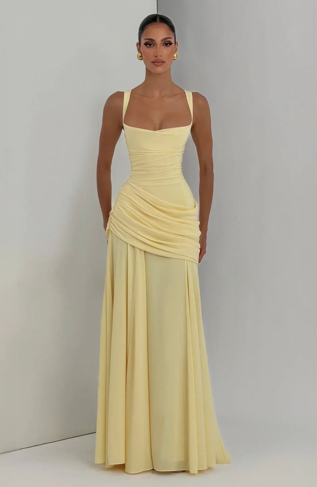 Bathilde | Robe maxi avec décolleté en cœur et ruché asymétrique