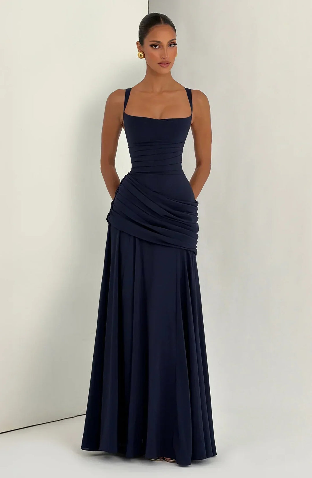 Bathilde | Robe maxi avec décolleté en cœur et ruché asymétrique
